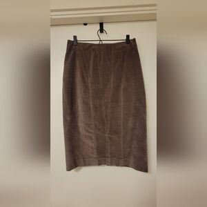 Elegant Brunello Cucinelli Pencil Skirt